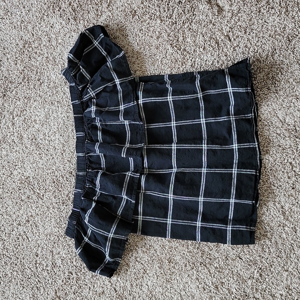 Abercrombie ruffle off the shoulder top